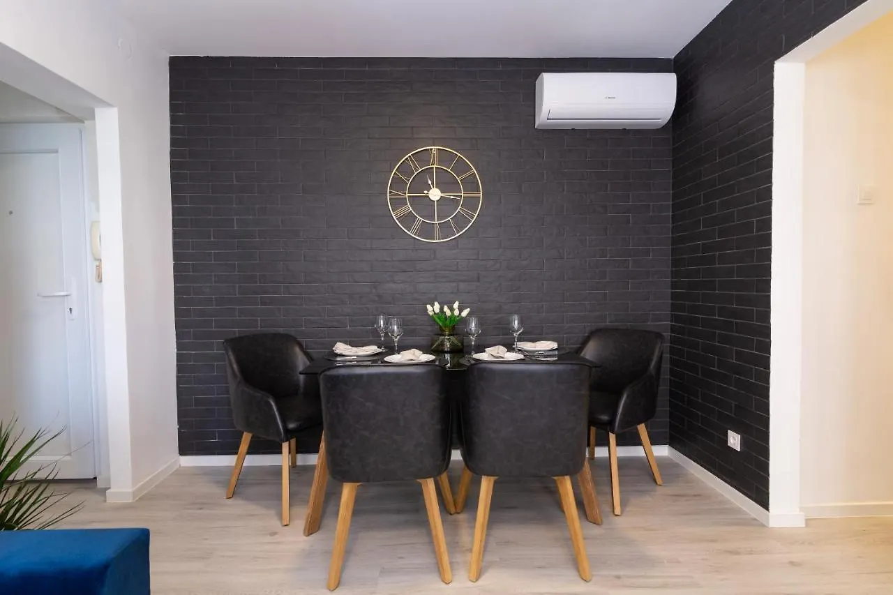 Apartment Market Inn - Zagrebacka Rijeka Croatia